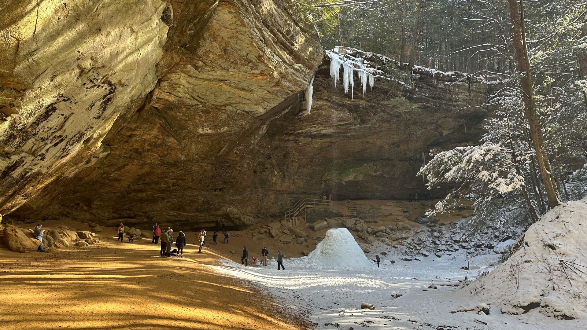Winter Adventures Await at the Annual Hocking Hills Winter Hike